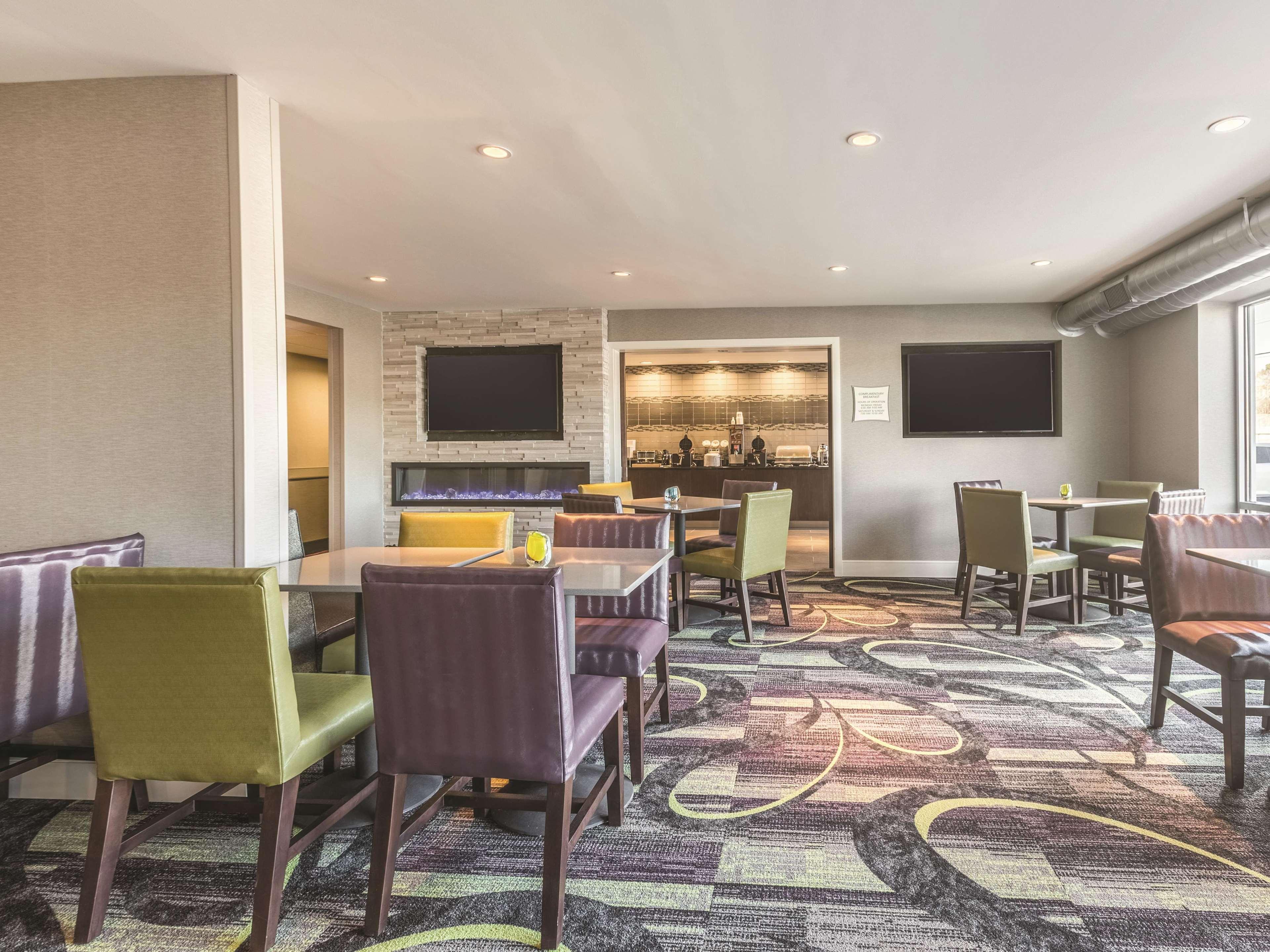 La Quinta By Wyndham Atlanta Midtown - Buckhead Hotell Exteriör bild